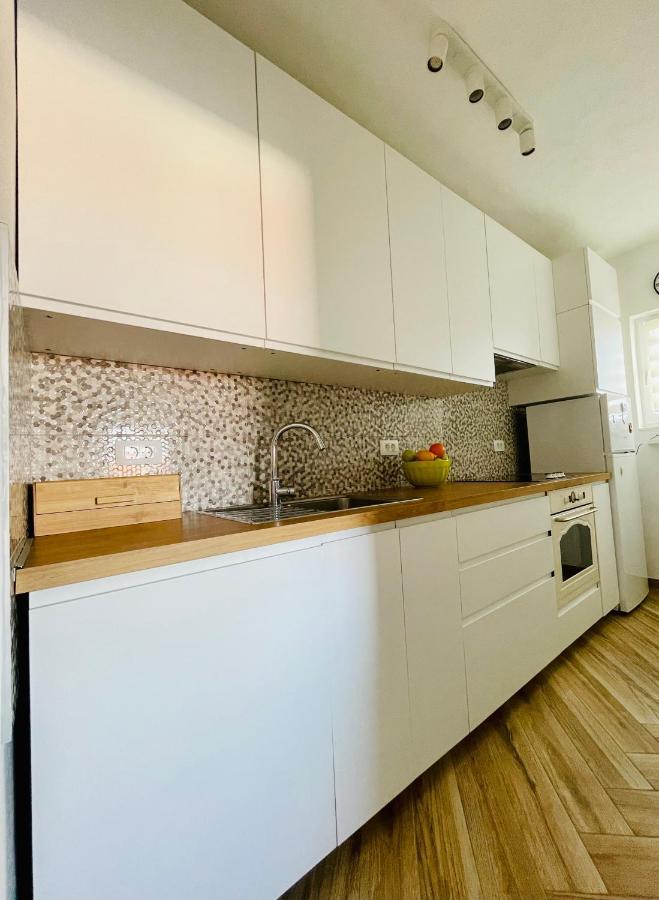 Marina Apartment *